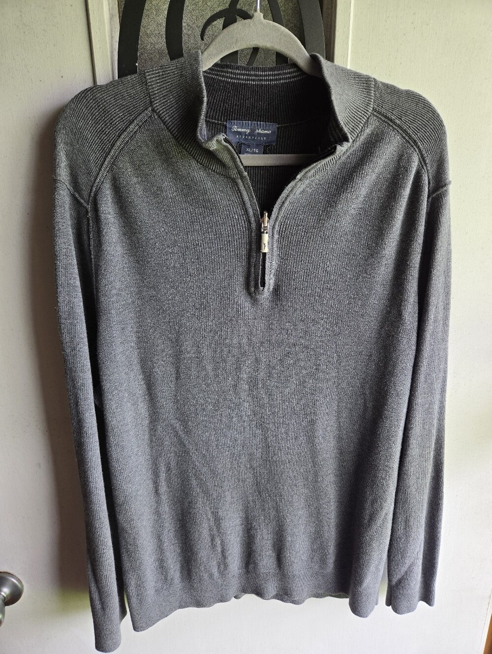 Tommy Bahama Dark Gray Quarter-Zip Pullover Sweater EUC